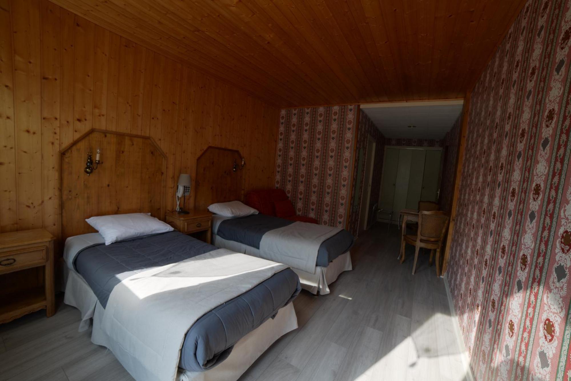 La Cascade Hotel 3*