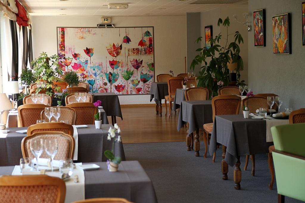Hotel La Cascade Mouthier-Haute-Pierre